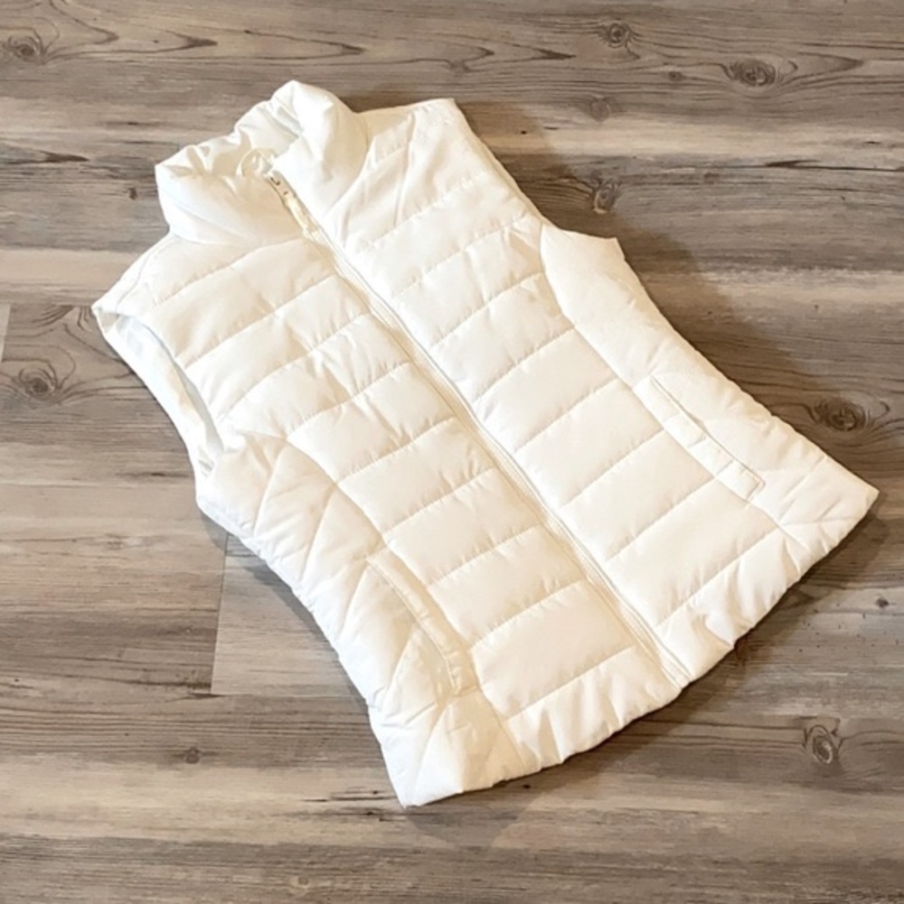Aeropostale Women’s Quilted Vest